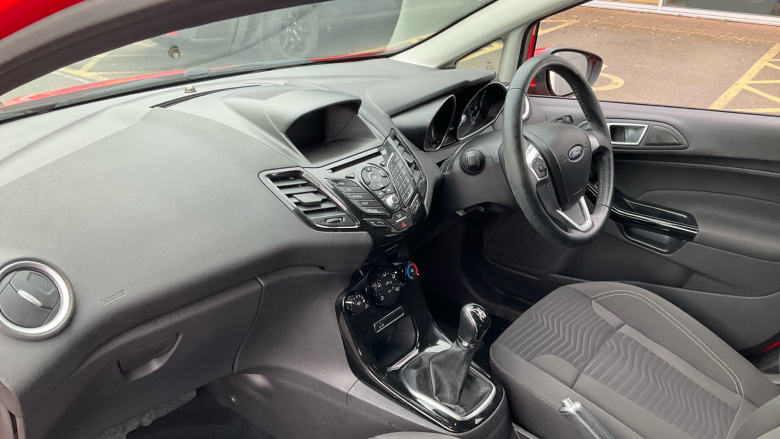 Ford Fiesta 1.0 EcoBoost Zetec Navigation 5dr Petrol Hatchback